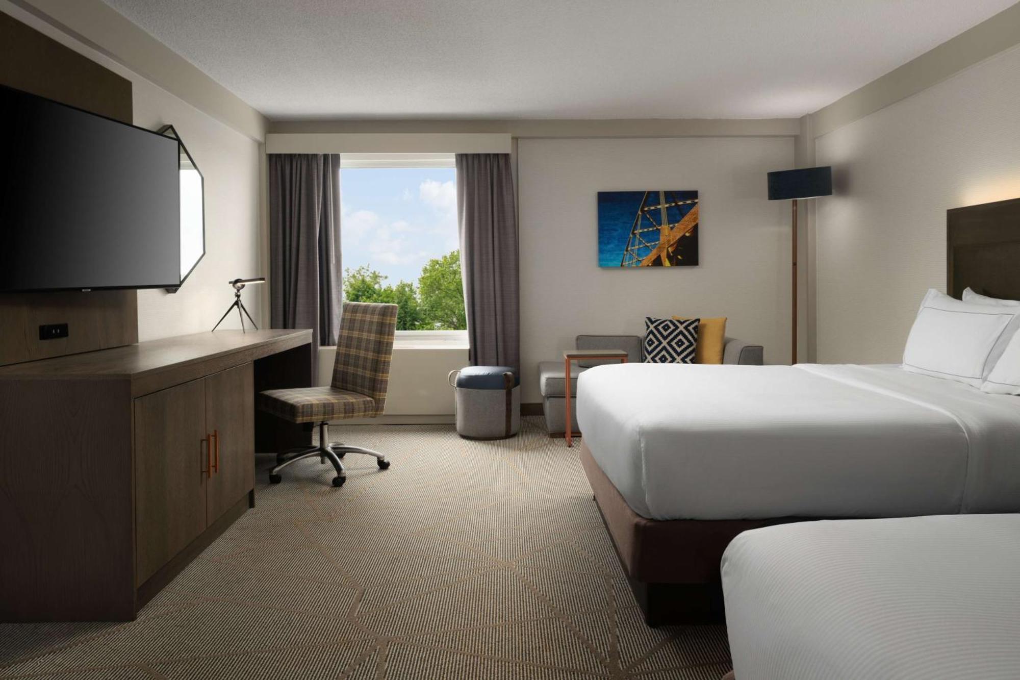 Hotel Doubletree By Hilton Pittsburgh Airport Moon Township Esterno foto