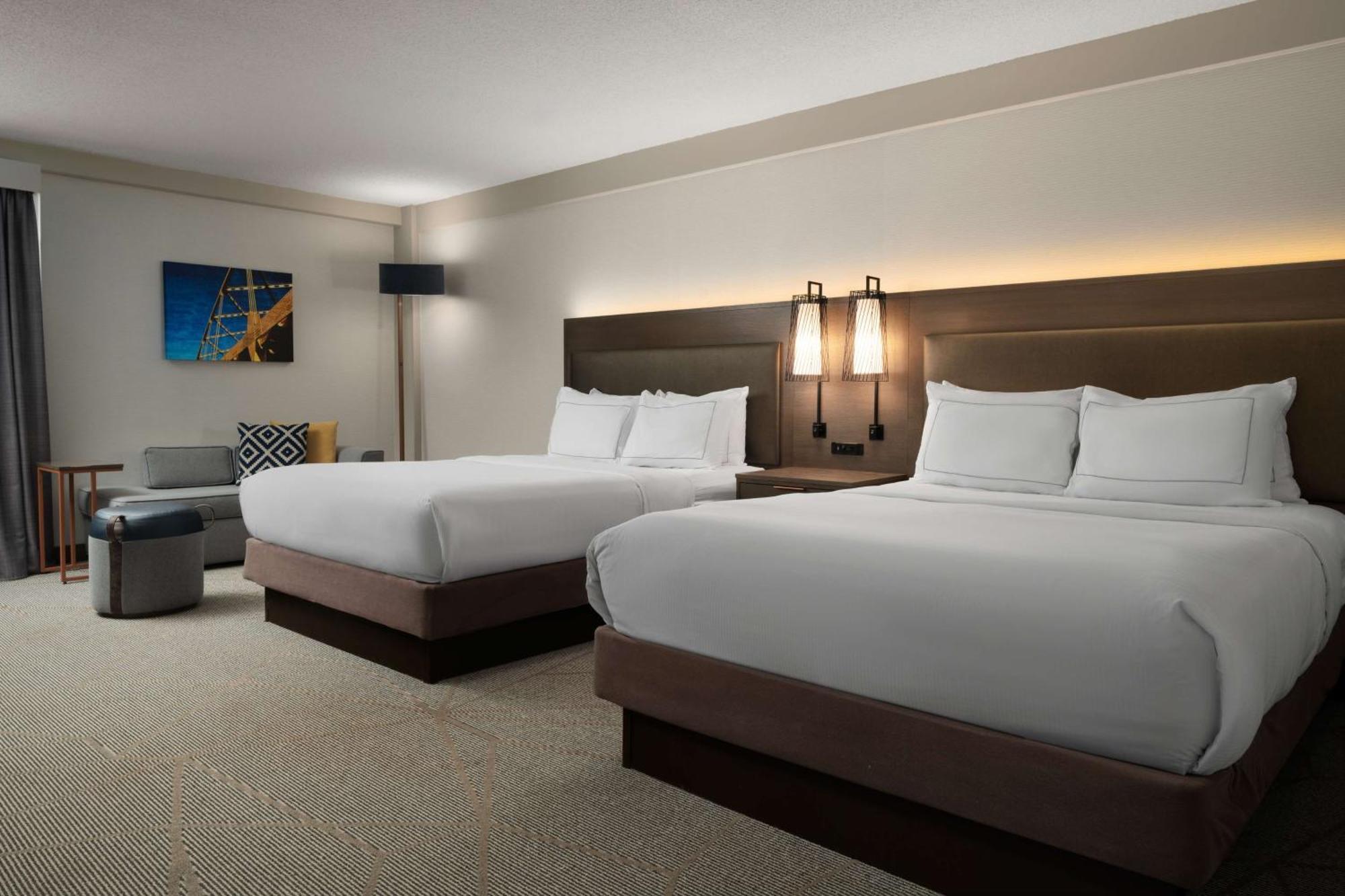 Hotel Doubletree By Hilton Pittsburgh Airport Moon Township Esterno foto