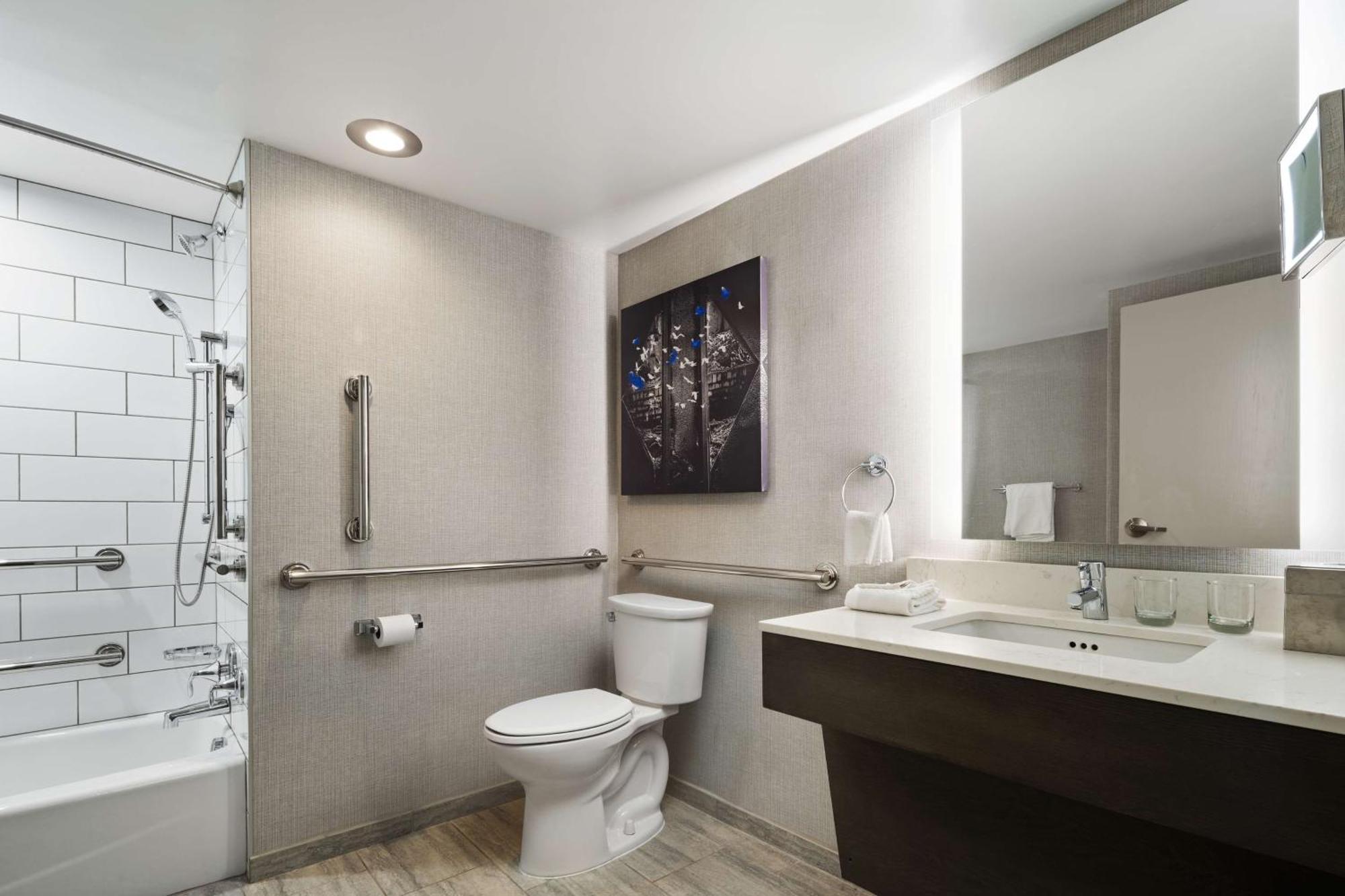 Hotel Doubletree By Hilton Pittsburgh Airport Moon Township Esterno foto