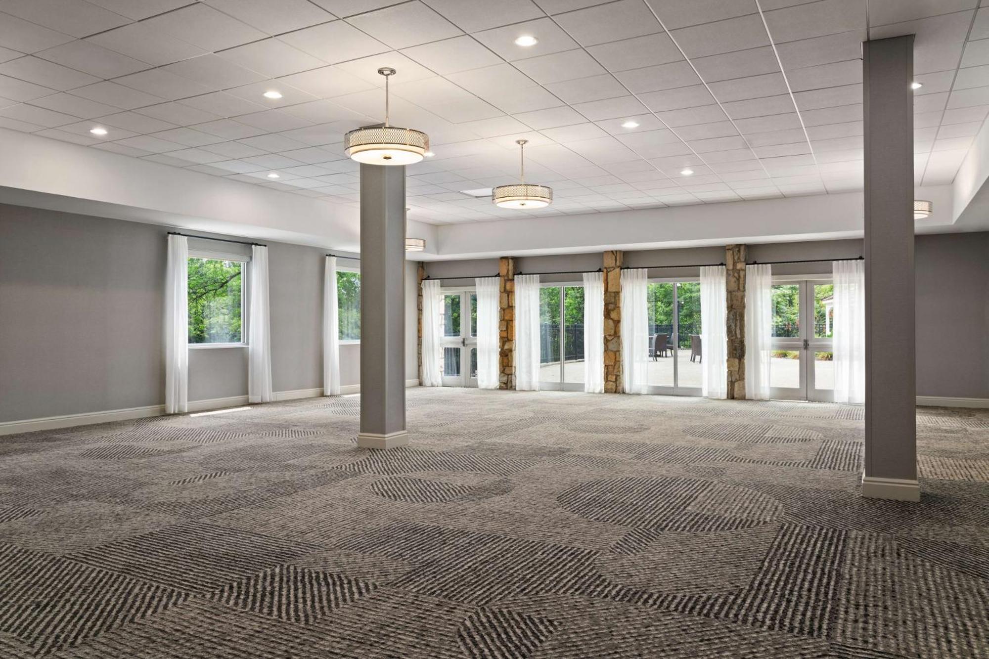 Hotel Doubletree By Hilton Pittsburgh Airport Moon Township Esterno foto