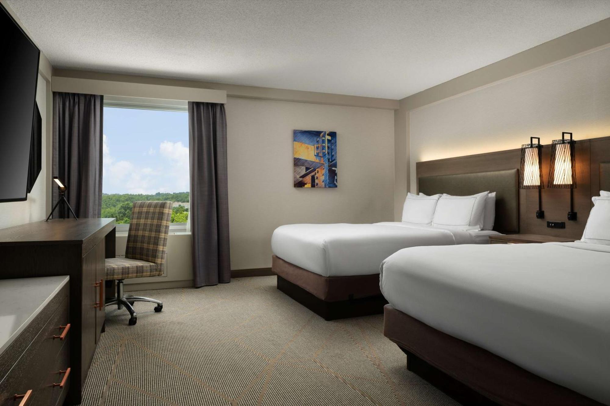 Hotel Doubletree By Hilton Pittsburgh Airport Moon Township Esterno foto